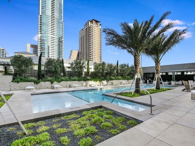 Building Photo - 210 Lavaca St