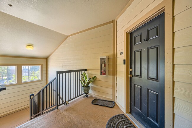 Building Photo - 1 bed 1 bath w/ near DIA! $500 MOVE IN SPECIAL