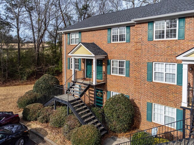 Building Photo - 100 Woodstone Dr