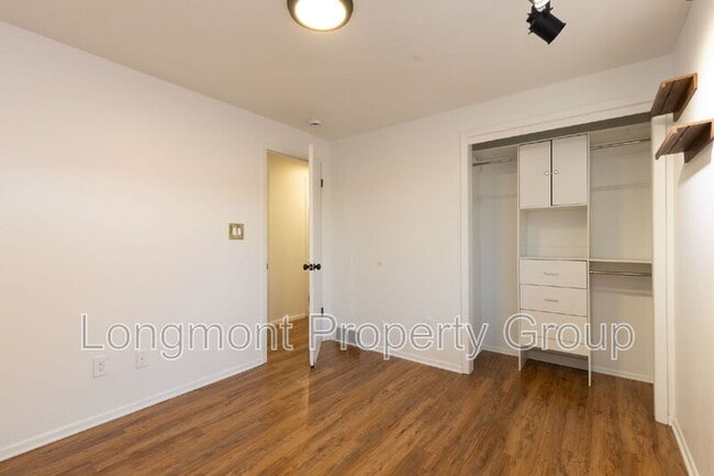 Building Photo - 926 Yeager Pl