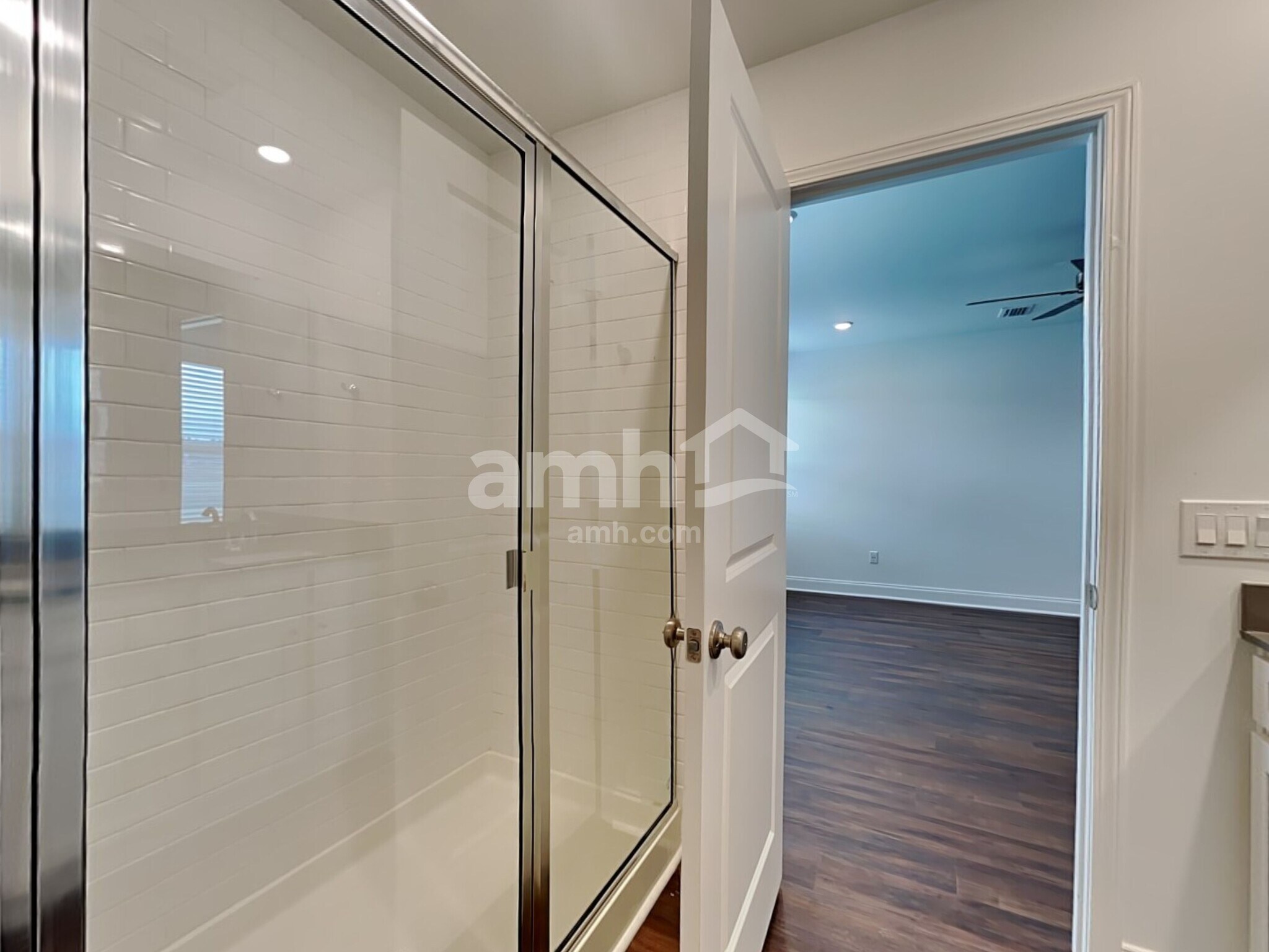 Building Photo - 547 Plumeria Ln