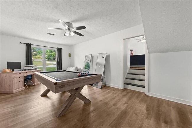 Building Photo - 6338 Stablewood Way