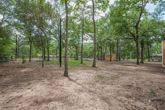 Building Photo - 5323 Forest Dr
