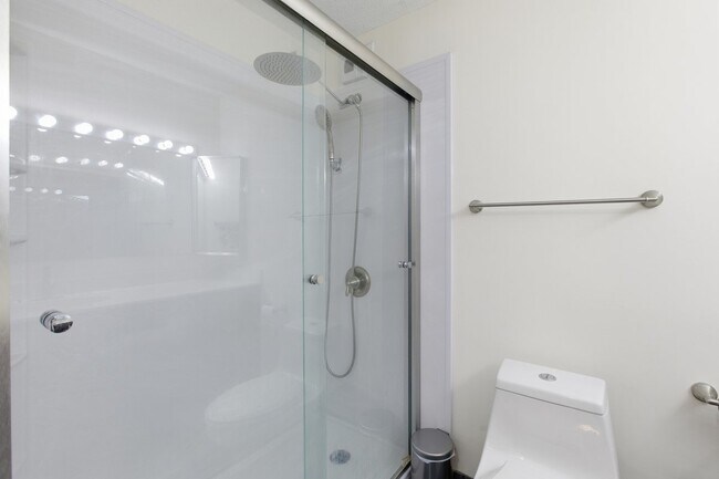 Building Photo - 405 N Wabash Ave