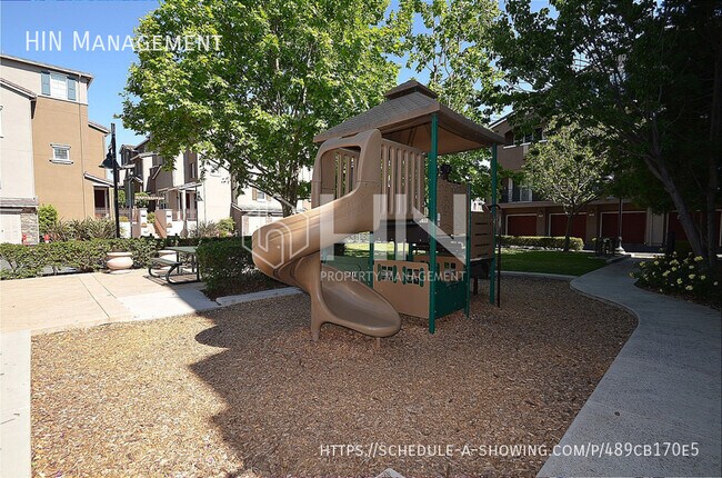 Building Photo - 115 Ede Ln