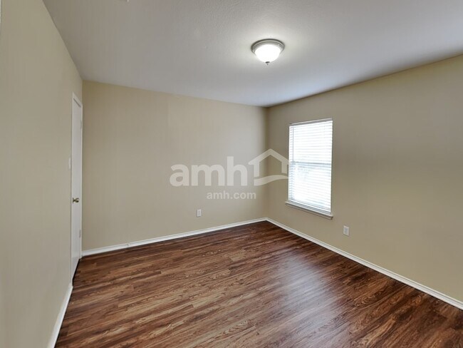 Building Photo - 13205 Vizquel Loop