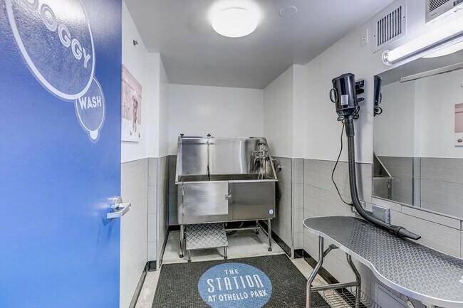 Building Photo - 4219 S Othello St