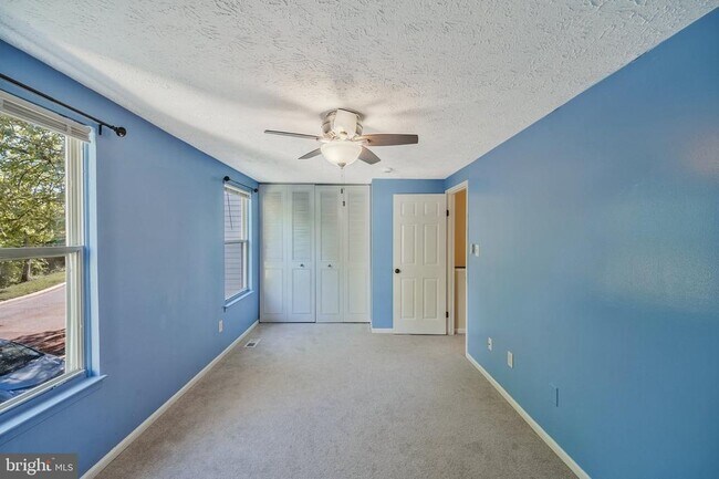 Building Photo - 7459 Aspenpark Rd