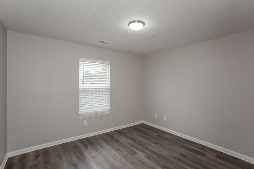 Building Photo - 152 Heartwood Hill