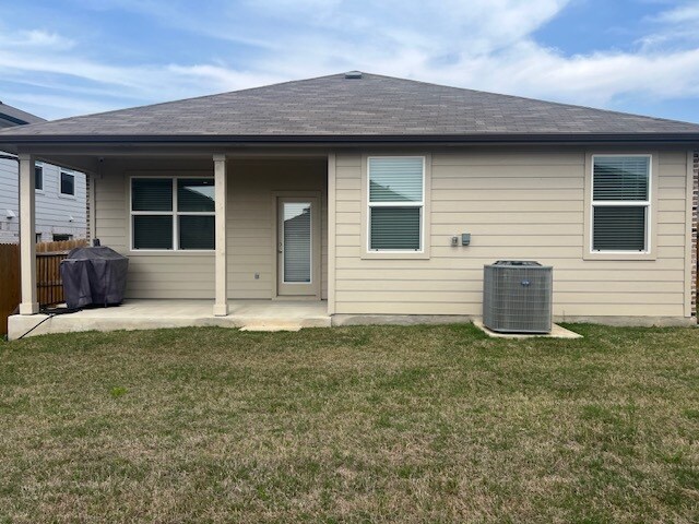 Building Photo - 349 Callado Cir