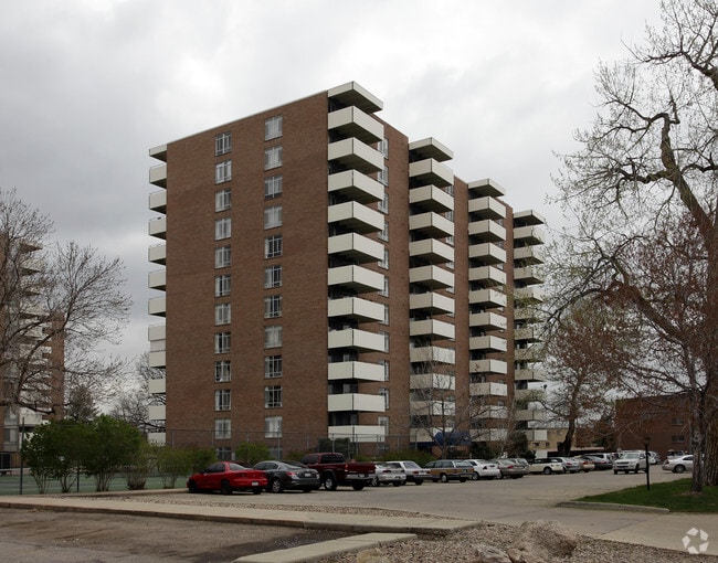 Building Photo - Van Dyke Apartments