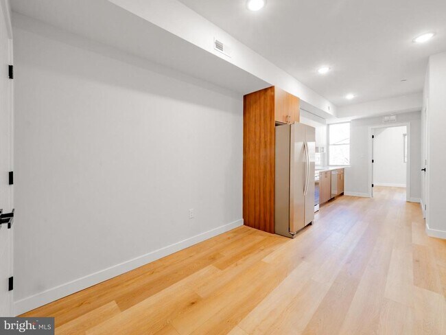 Building Photo - 4159 Westminster Ave