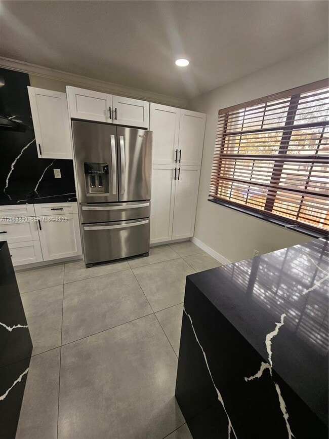 Building Photo - 9846 Hammocks Blvd