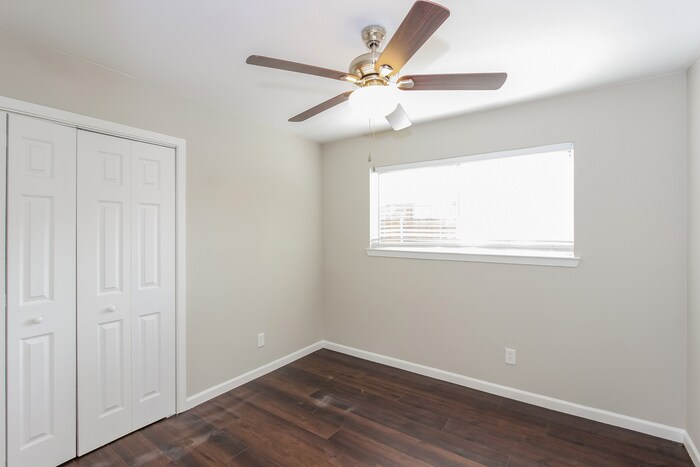 Building Photo - 510 Ridgegate Dr