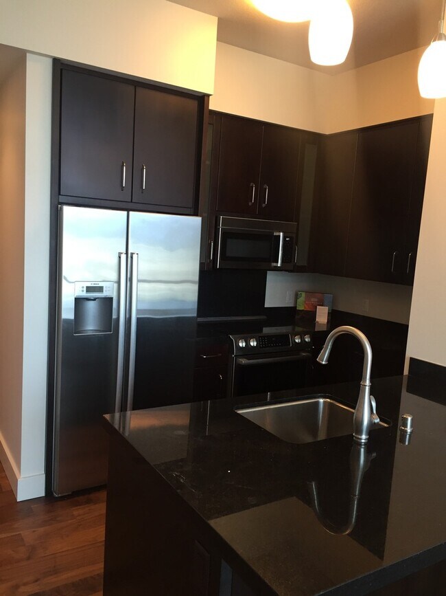 Building Photo - Waihonua at Kewalo 1-Bedroom Penthouse!