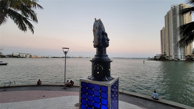 Building Photo - 325 S Biscayne Blvd