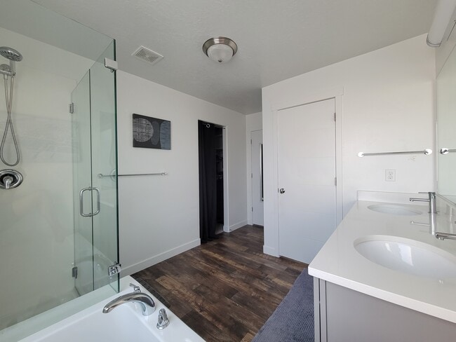 Building Photo - 288 E 510 N