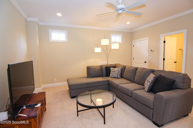 Building Photo - 905 Mariners Cir