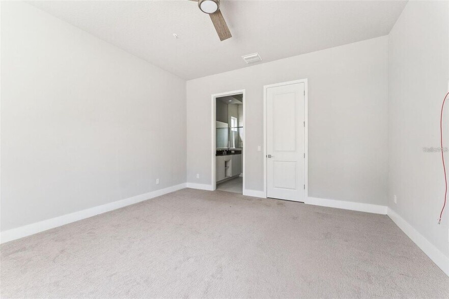 Building Photo - 7760 Sandy Ridge Dr