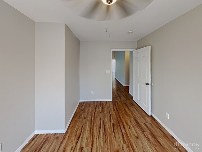 Building Photo - 8812 N Ceuta St