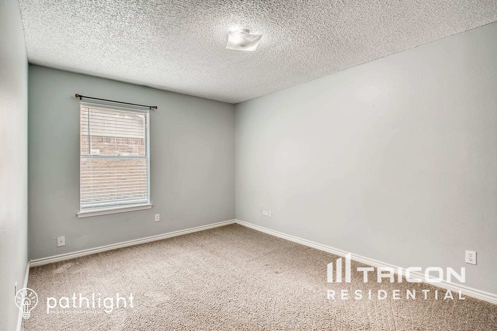 Building Photo - 5705 Teal Ridge Dr
