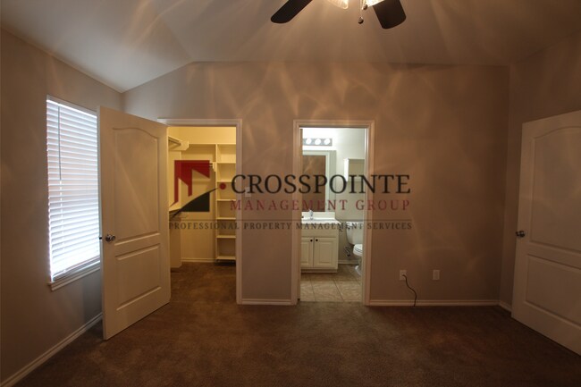 Building Photo - 18063 Loring Ln