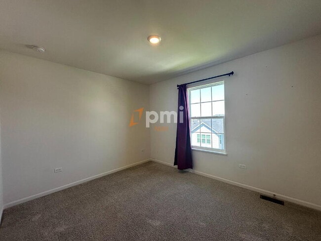 Building Photo - 2080 E 110th Ln