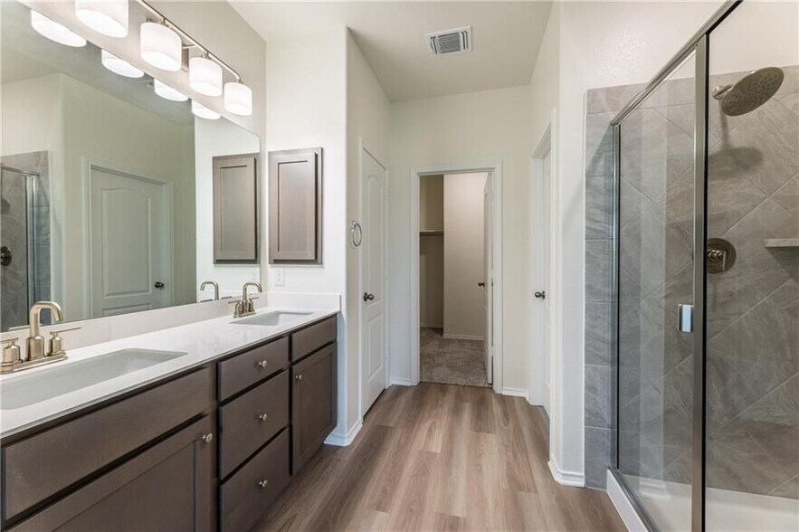 Building Photo - 125 Drifter Ln