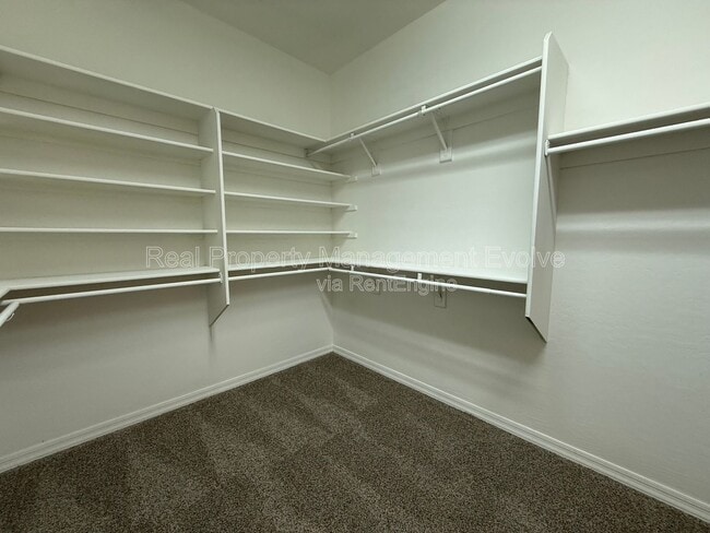 Building Photo - 3646 N Katmai