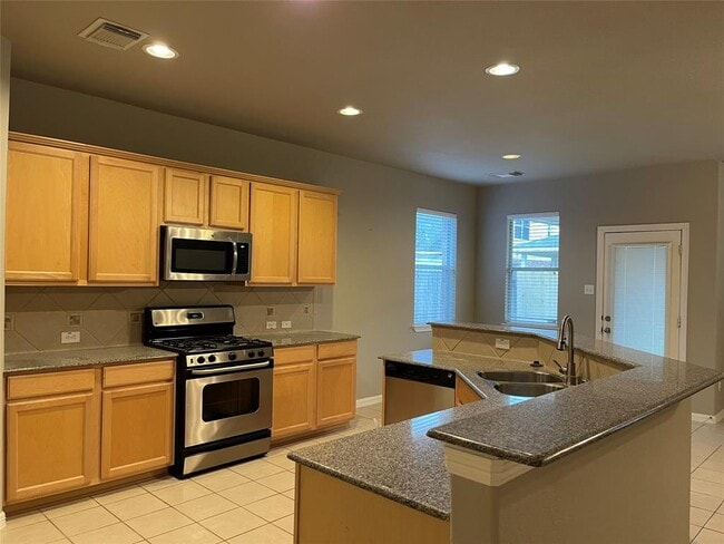 Building Photo - 8711 Auburn Glen Ln