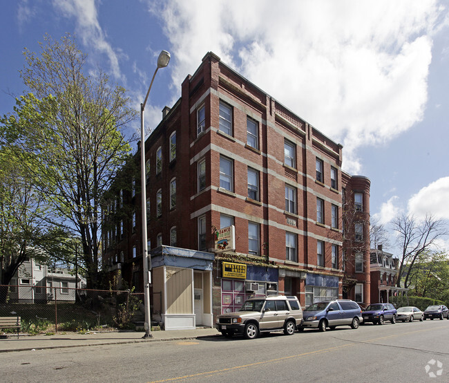 Building Photo - 193 Pleasant St