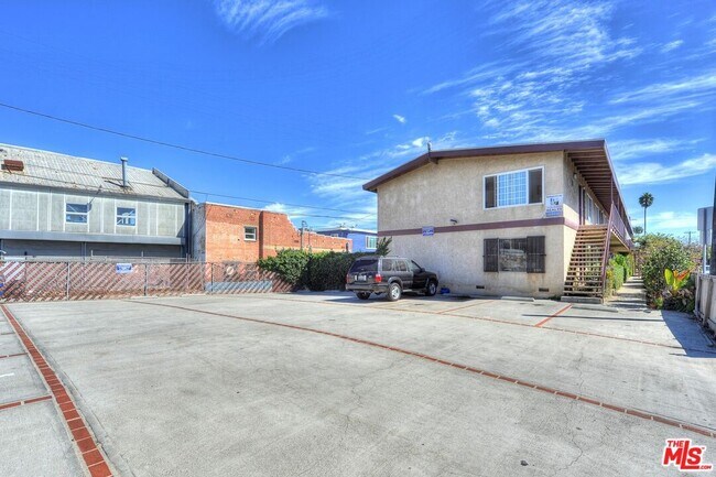 Building Photo - 313 Mildred Ave