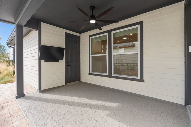 Building Photo - 6504 Barnstorm Wy
