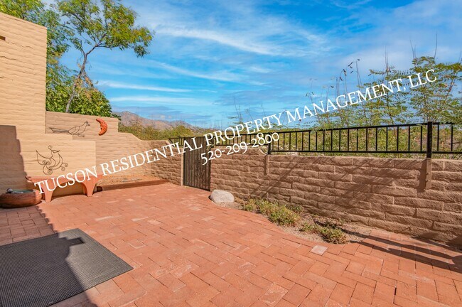 Building Photo - 5084 N Camino Del Lazo