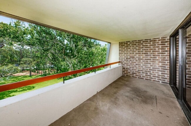 Building Photo - 36750 US Hwy 19 N