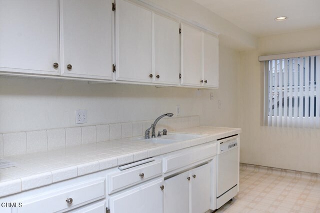 Building Photo - 930 N Louise St