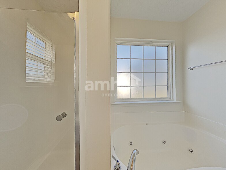 Building Photo - 1117 Mantle Way