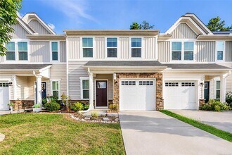 Building Photo - 137 Capeside Ct