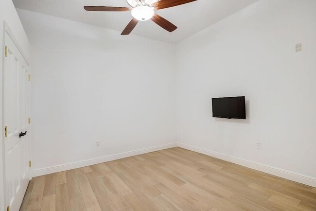 Building Photo - 3940 N Flagler Dr