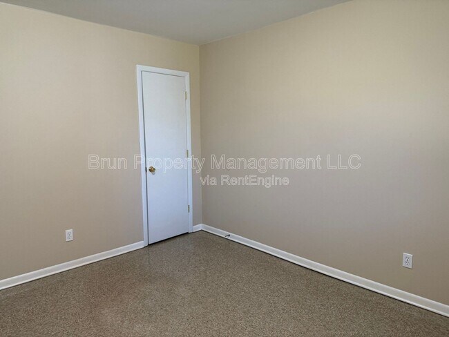 Building Photo - 5200 John Hall Rd