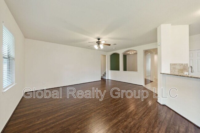 Building Photo - 2118 Pecan Haven