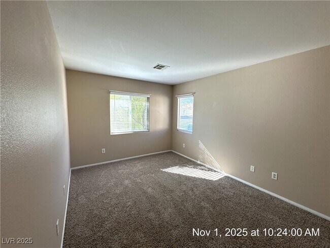 Building Photo - 186 Duck Hollow Ave