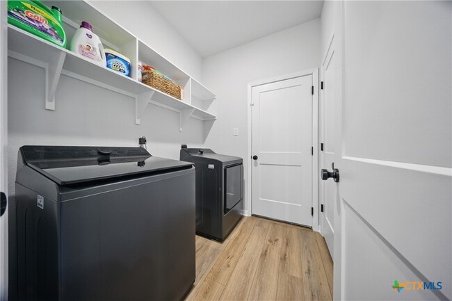 Building Photo - 711 Saddlehorn Dr