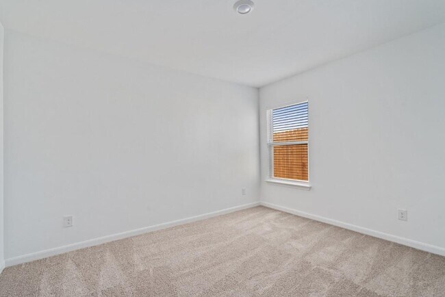 Building Photo - 3940 Prairie Crk