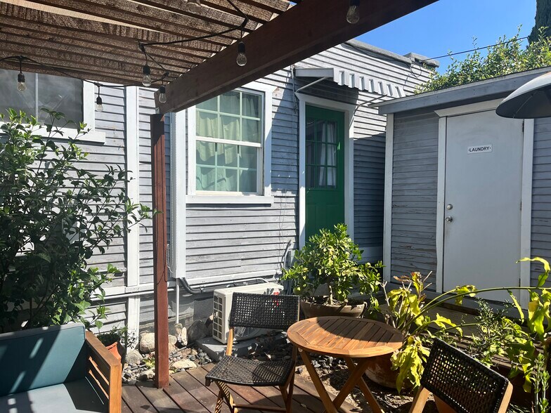 Building Photo - 1423 Bellevue Ave