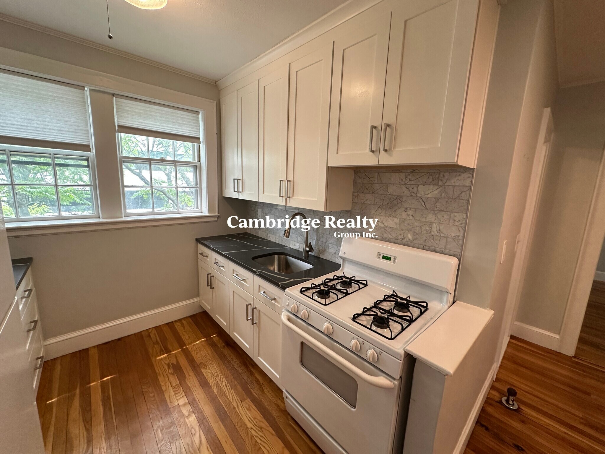 Building Photo - 5 Ellery Pl