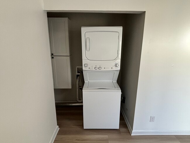 Building Photo - 4708 Leadenhall Dr