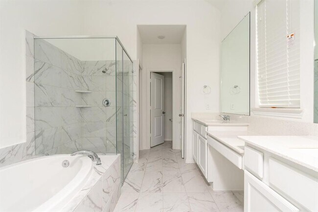 Building Photo - 30423 Agave Cir Ct