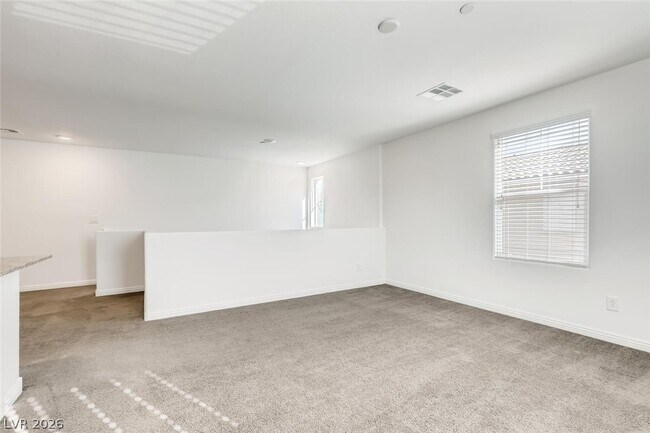 Building Photo - 4496 Pencester St