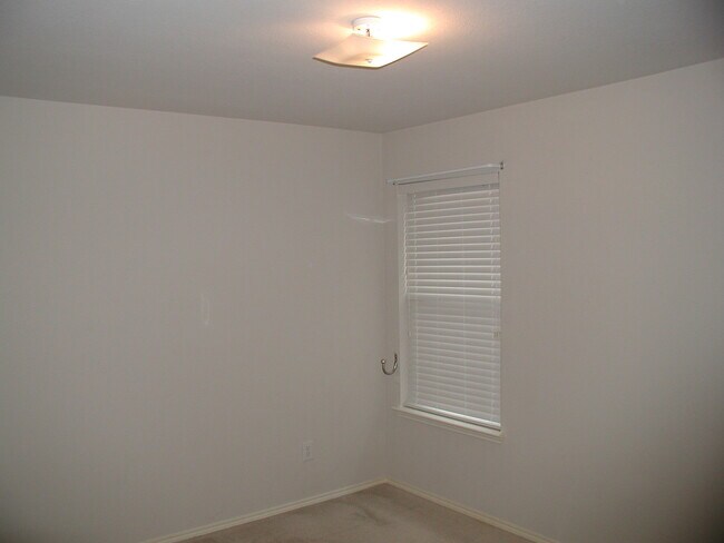Building Photo - Charming 3 Bedroom 2 Bath In Keller ISD Move in Special! 1 month FREE!